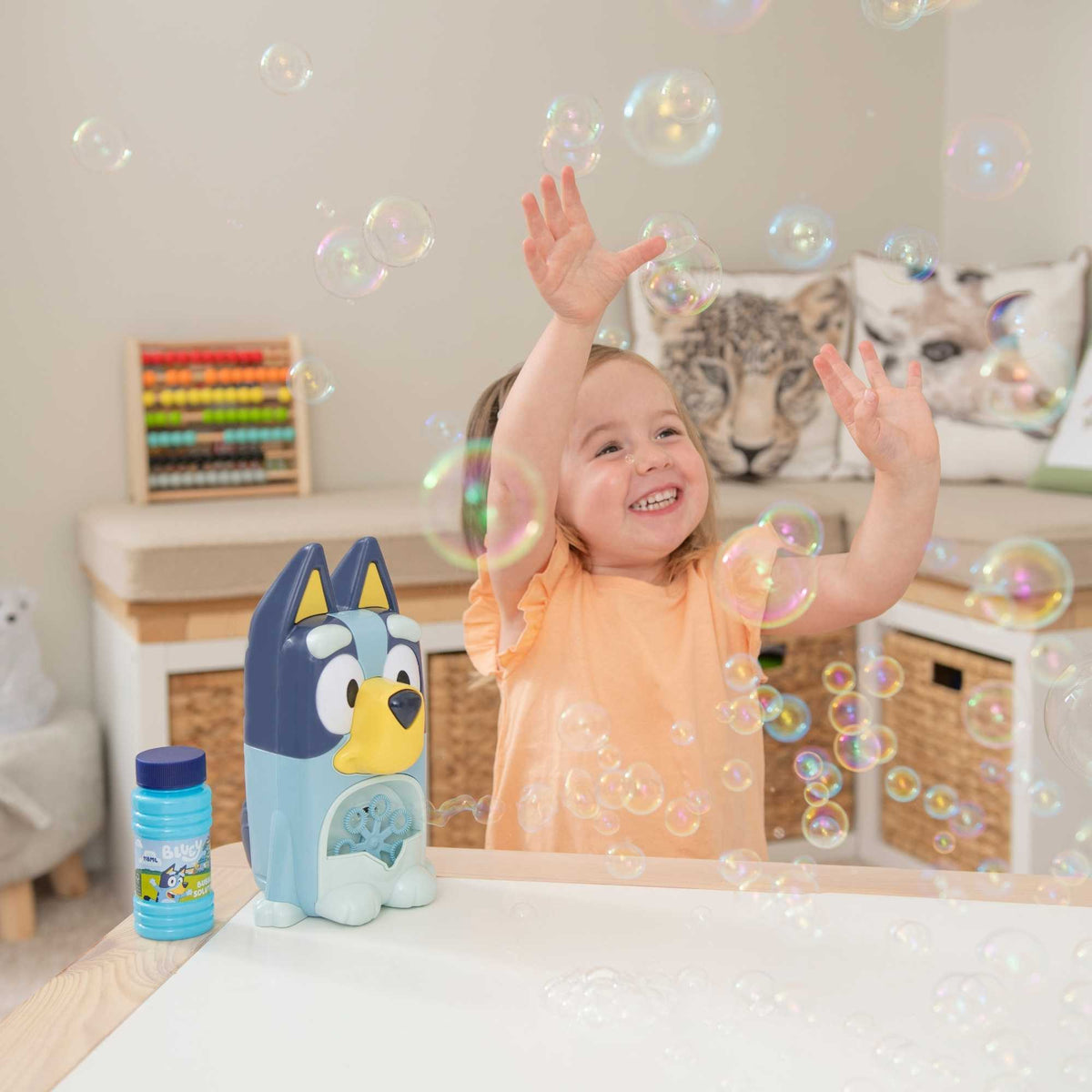 Bluey Bubble Machine - Includes Bubble Solution