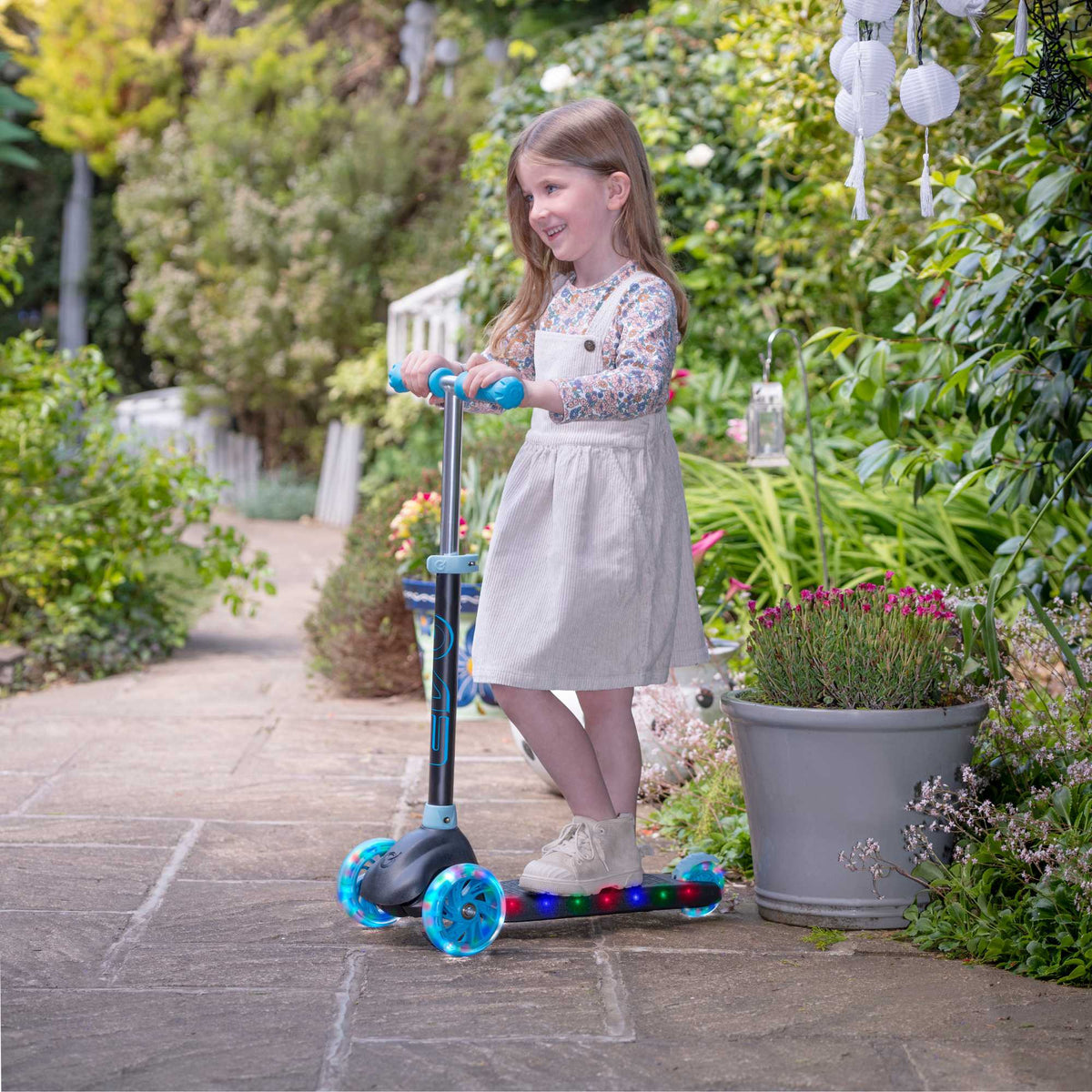 EVO Eclipse Light Up Scooter - Blue