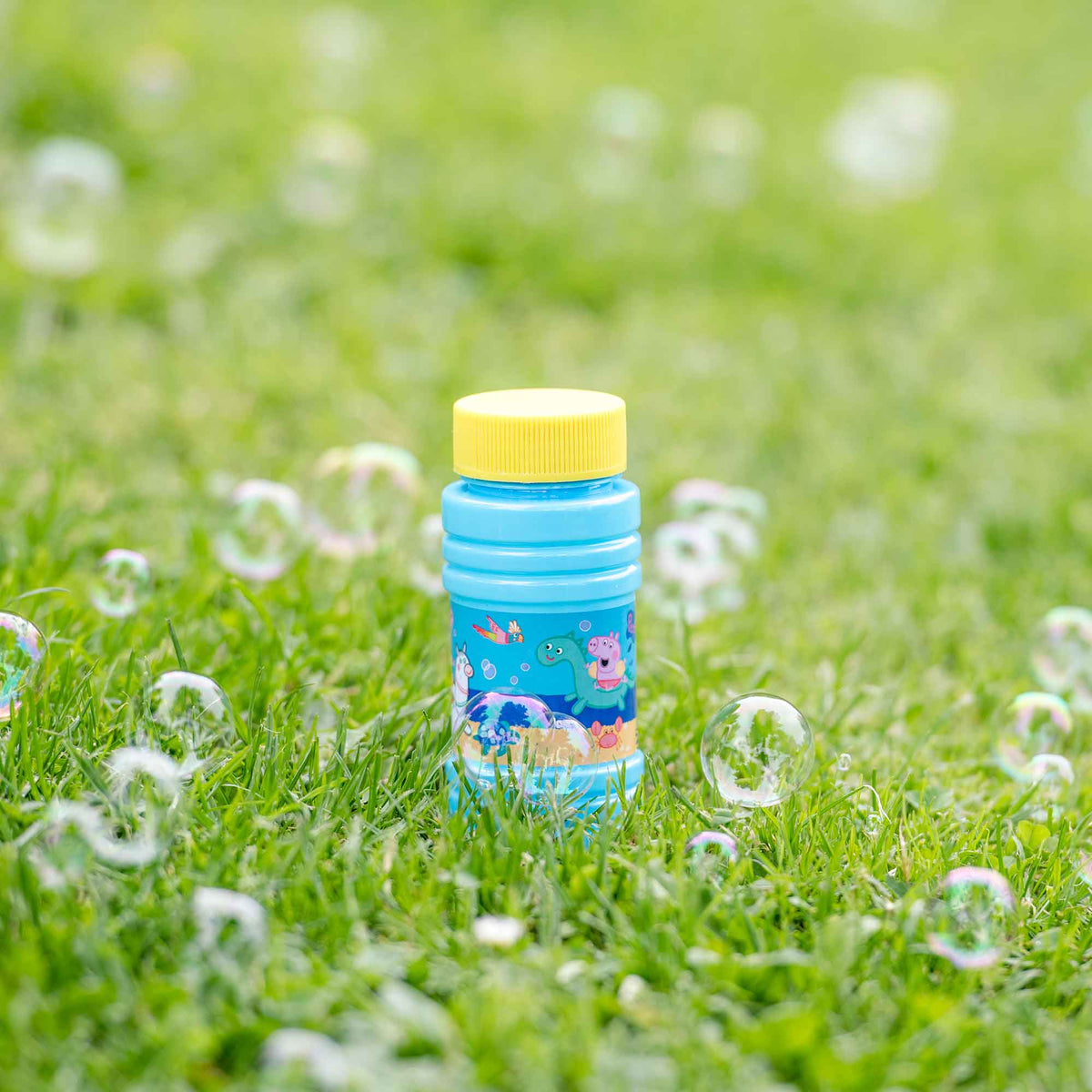 Peppa Pig Bubble Bundle - Includes Bonus Bubble Solution