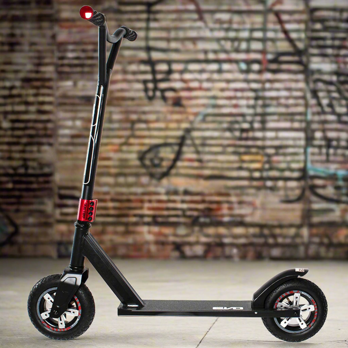 EVO Dirt Rider Scooter in Black, durable off-road scooter designed for rugged terrains and adventurous rides