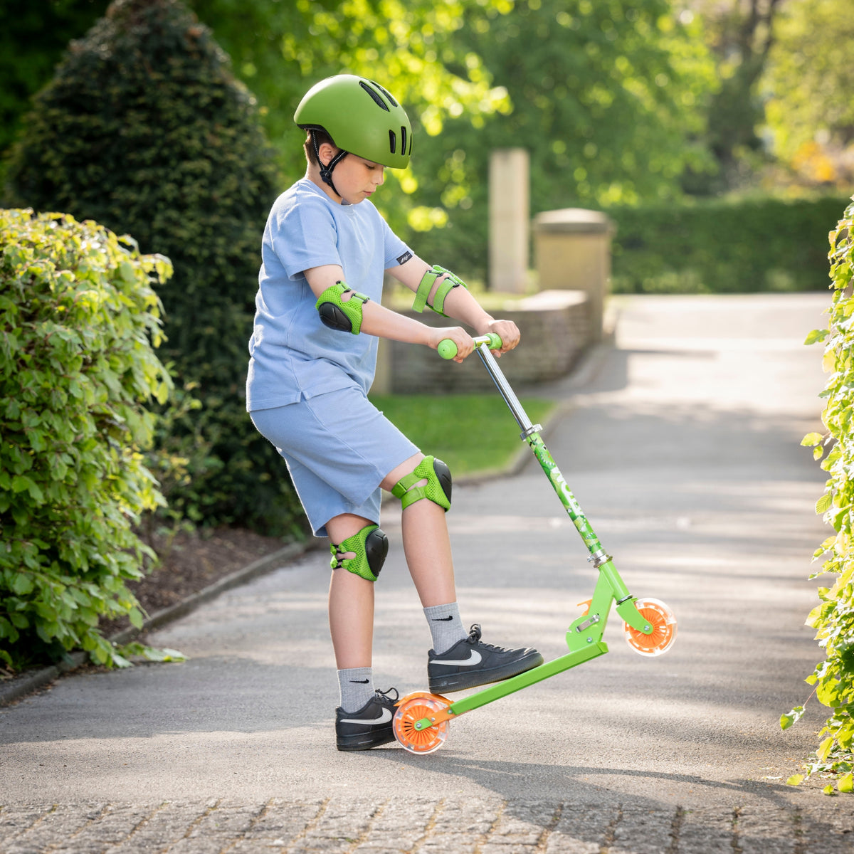 ATOM Light Up Inline Childrens Scooter - Dinosaur