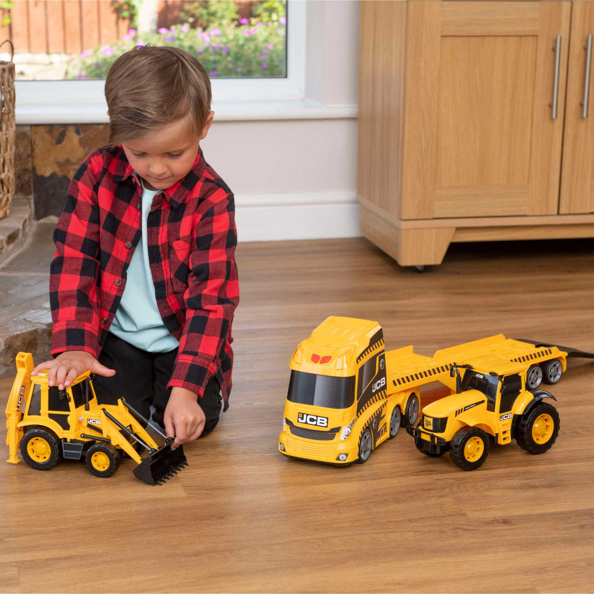 JCB Heavy Load Hauler Transporter Truck - Large Construction Vehicles