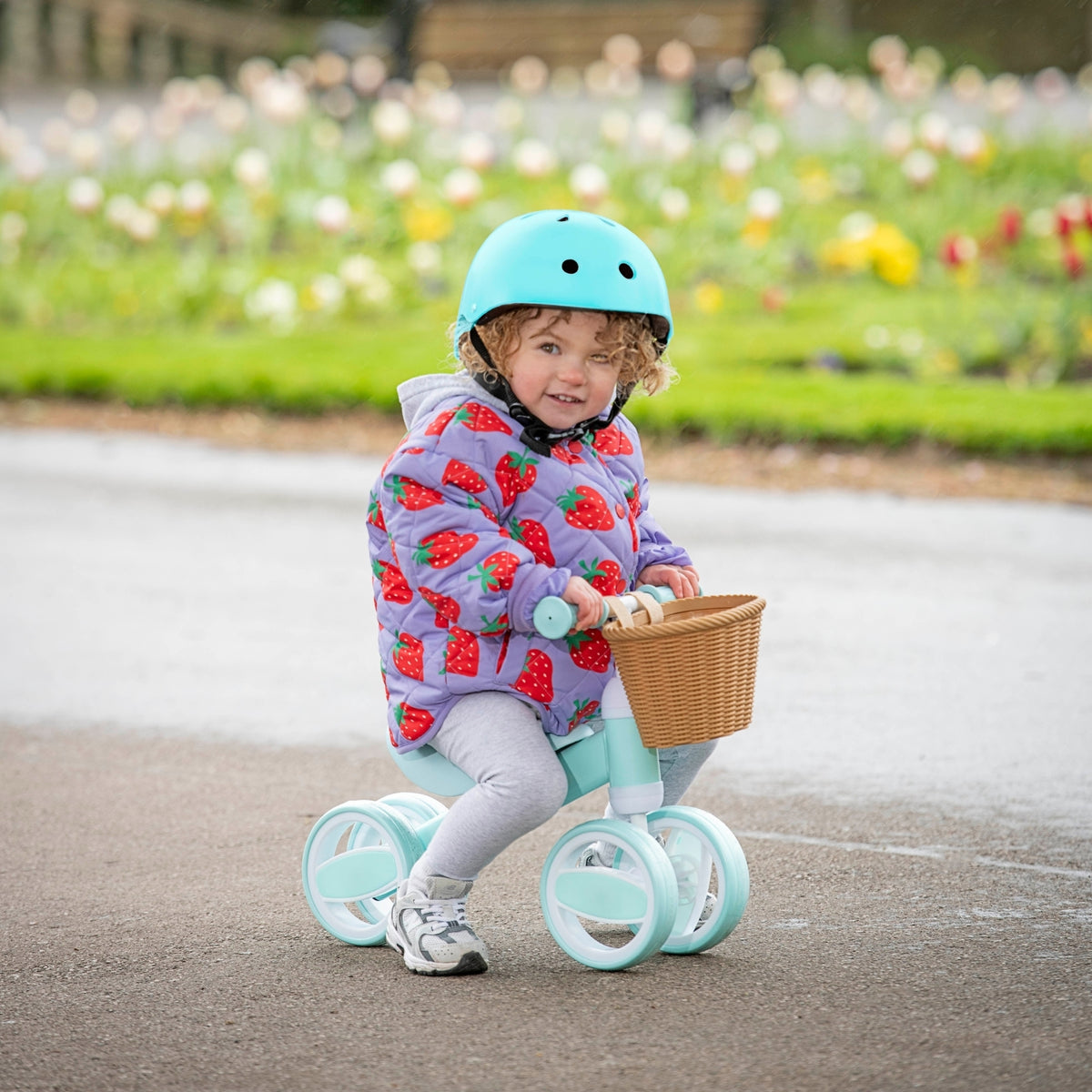 ATOM Bobble Balance Bike with Basket in Mint Green – Lightweight First Bike for Toddlers with 10 Inch Wheels and Adjustable Seat.