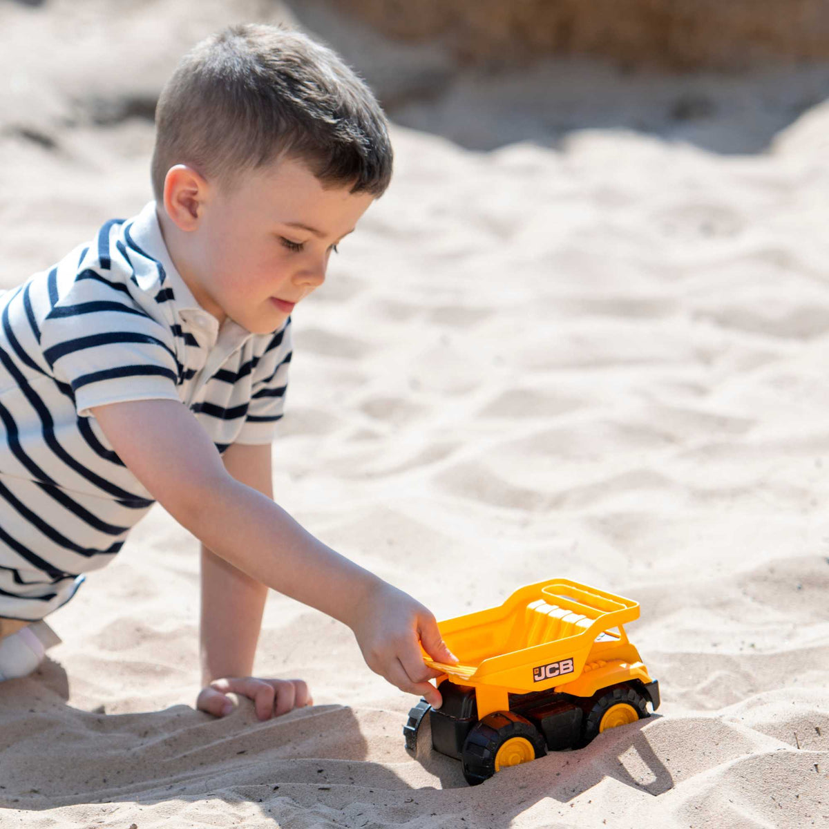 JCB 7&quot; Dump Truck Construction Toy Construction Vehicles