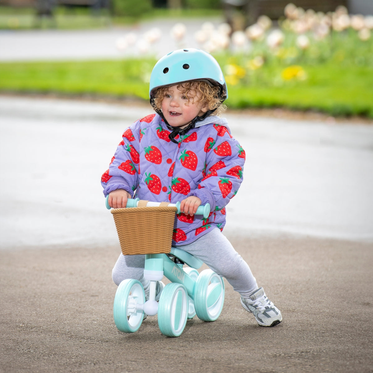 ATOM Bobble Balance Bike with Basket in Mint Green – Lightweight First Bike for Toddlers with 10 Inch Wheels and Adjustable Seat.