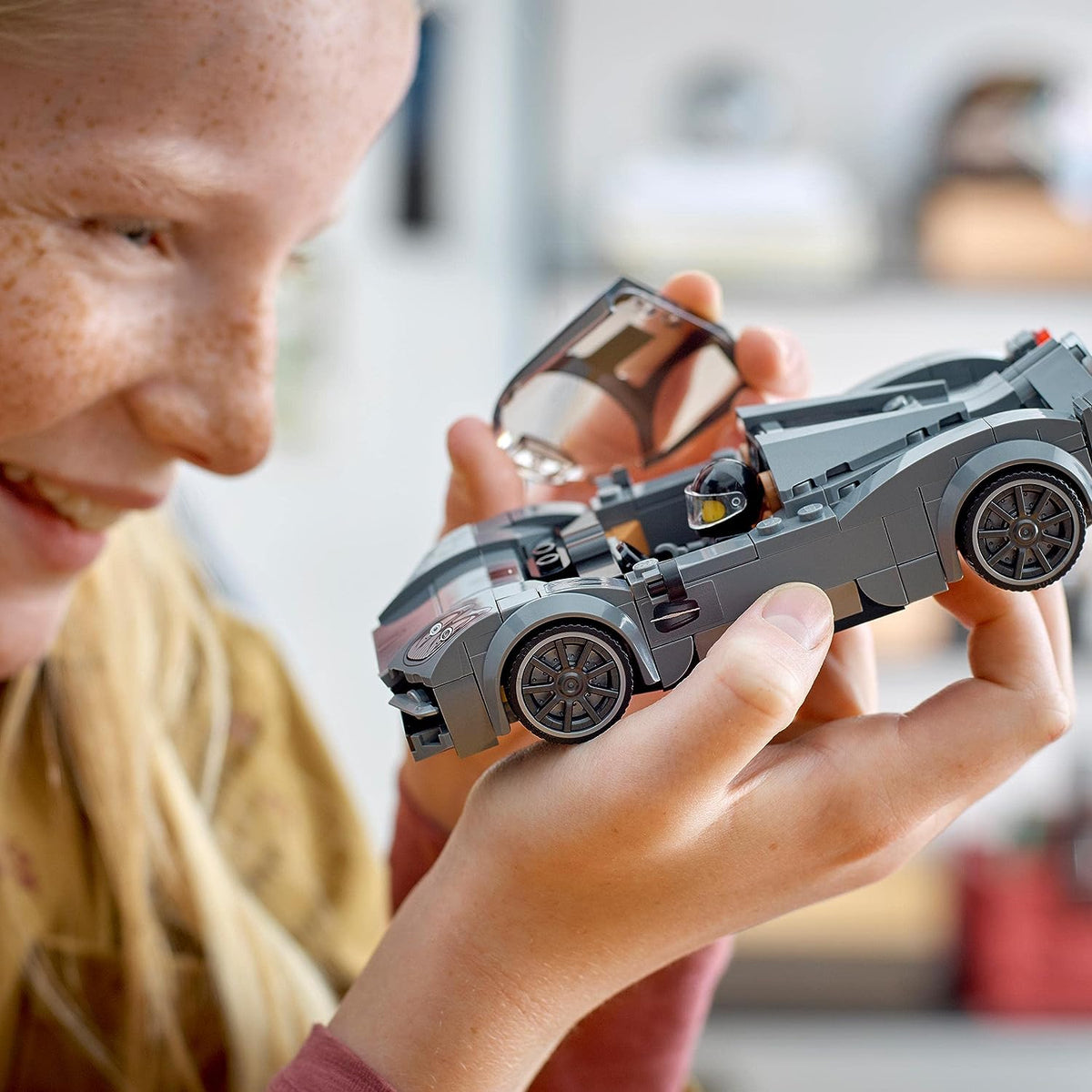 LEGO Speed Champions 76915 Pagani Utopia Model Race Car Toy