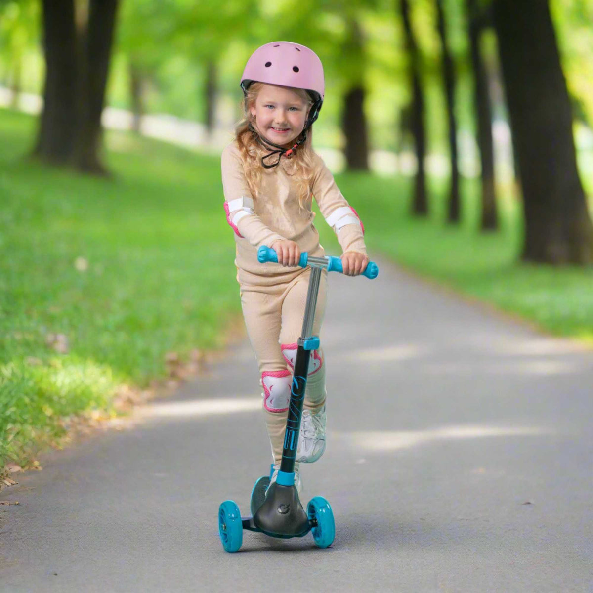 EVO Eclipse Light Up Scooter - Blue Scooters