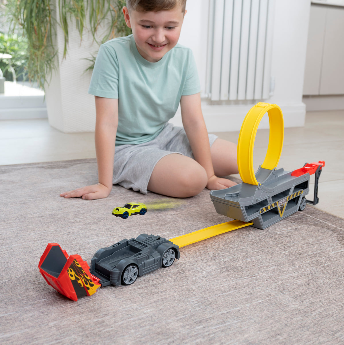 Teamsterz Launch &amp; Loop Transporter Set - Includes Die Cast Car