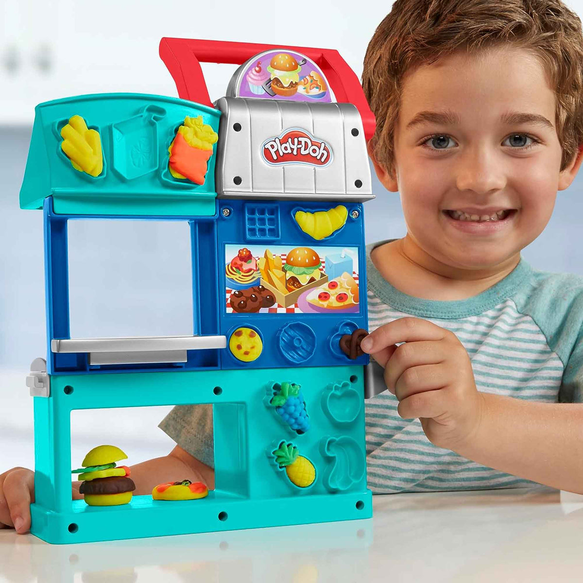 Play-Doh Kitchen Creations Busy Chef&#39;s Restaurant Playset
