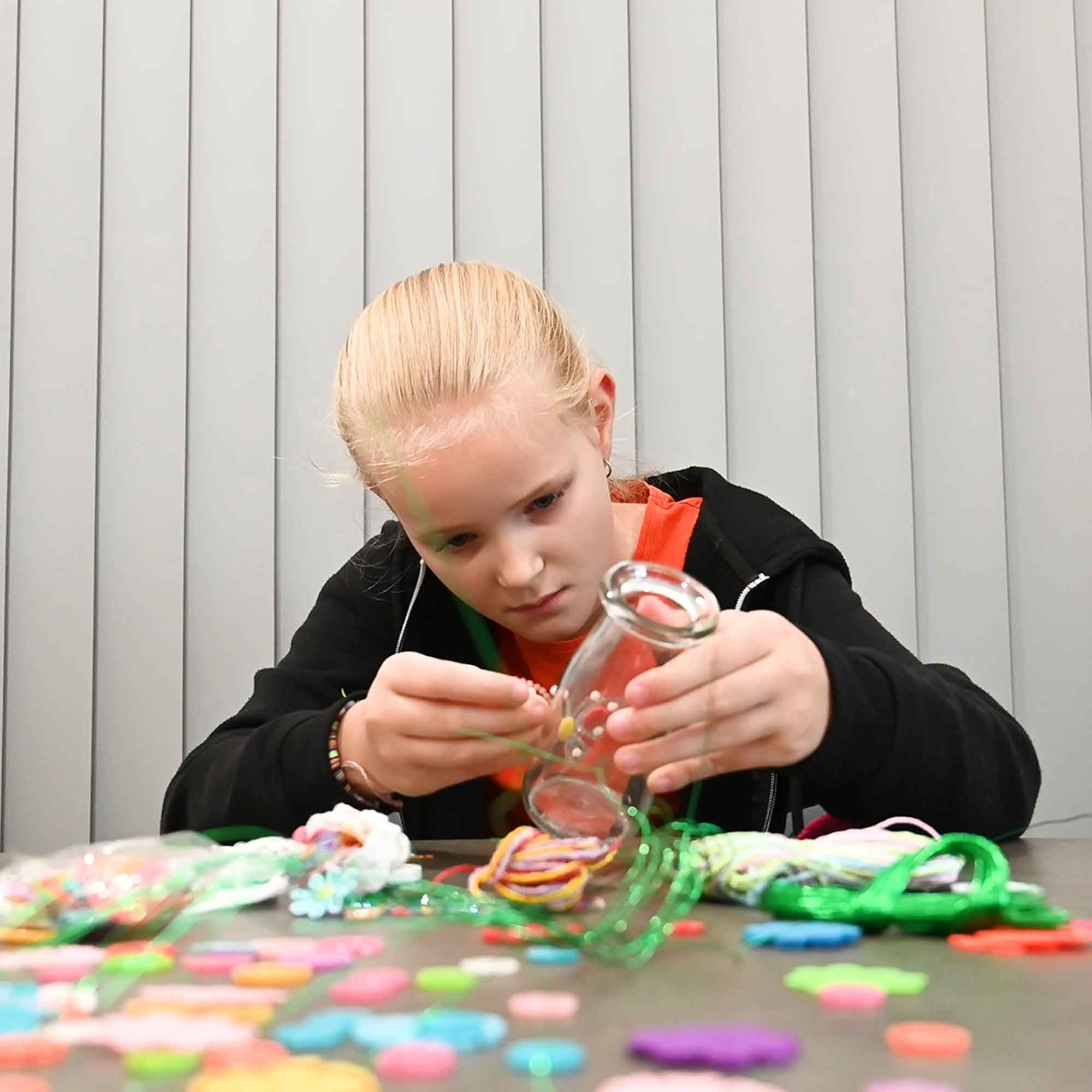 Kit Créatif Bouquet De Fleurs - Plus De 300 Pièces Avec Vase En Verre Pour Enfants