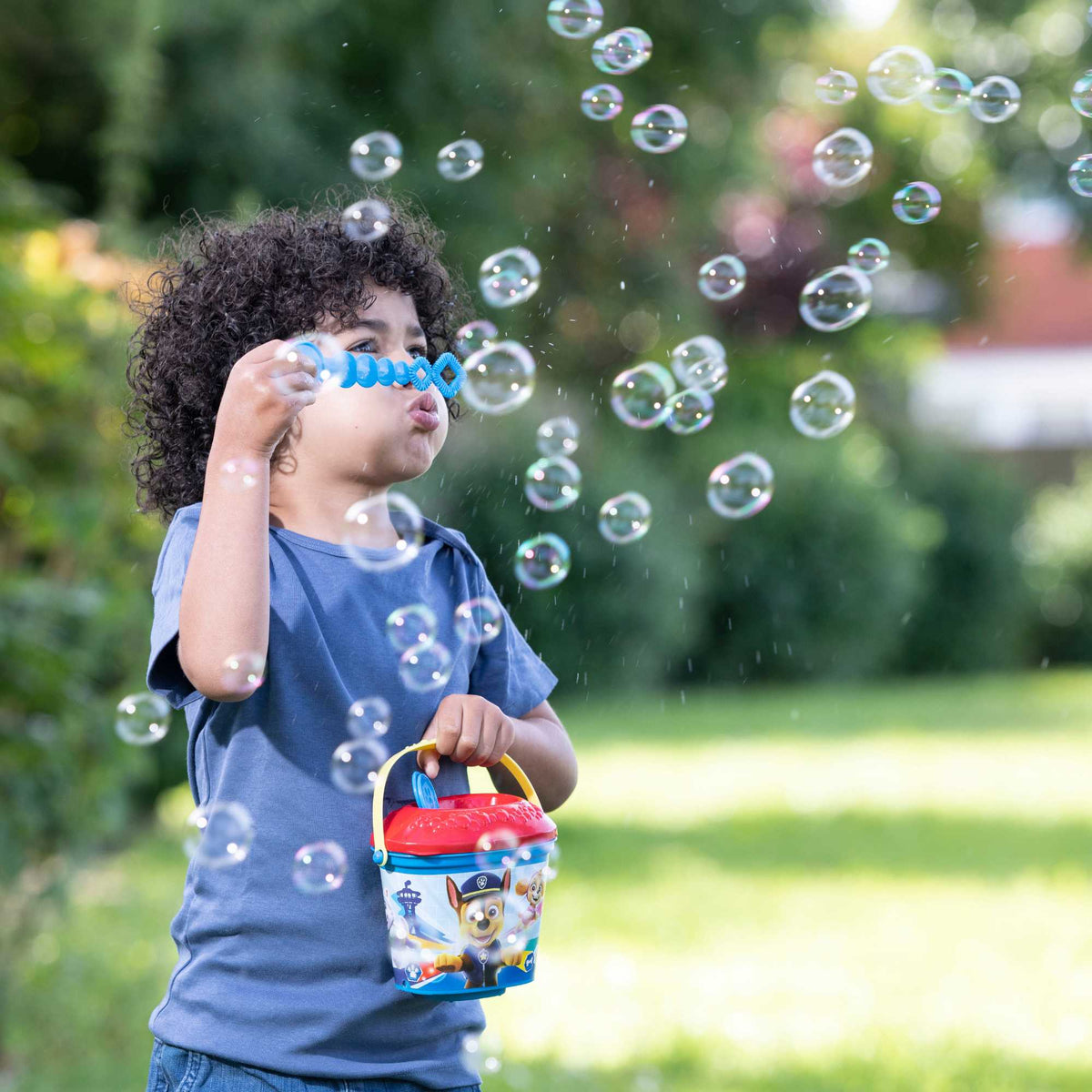 Paw Patrol Bubble Bundle Includes Bubble Gun, Bubble Wands &amp; Solution Bubble Toys