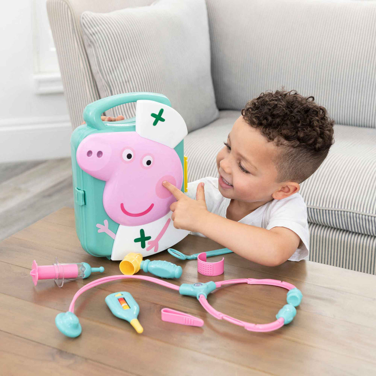 Peppa Pig&#39;s Toy Doctor Set