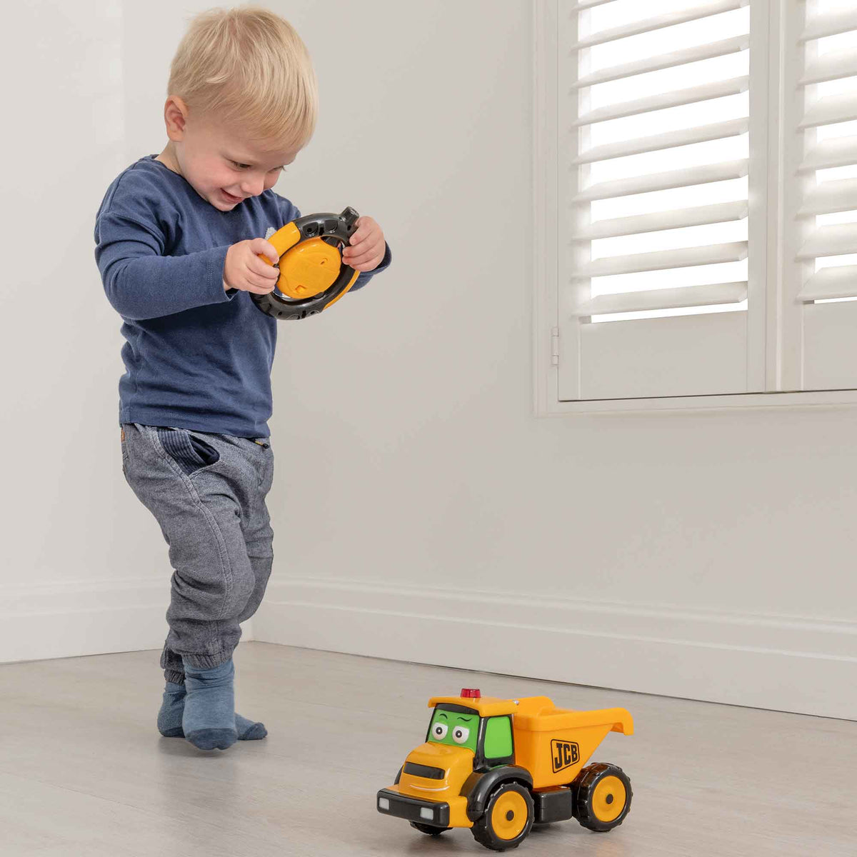 Teamsterz JCB My First Dougie Dump Truck | Remote Control Construction Toy